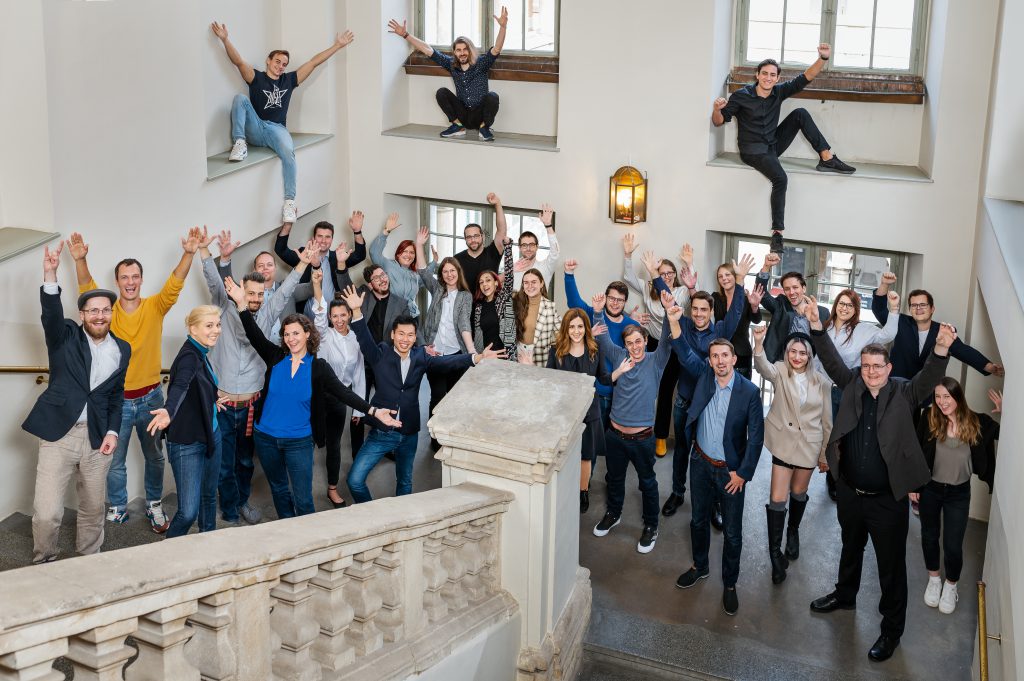 Gruppenfoto Fraiss IT happy
